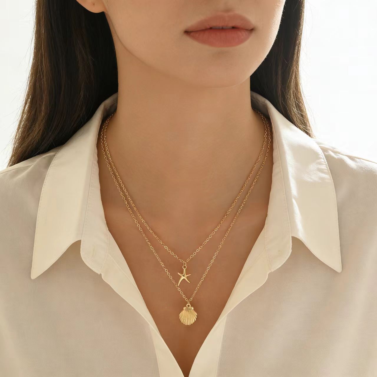 Women's Double Layer Star & Coin Pendant Necklace Gold Alloy Collarbone Chain