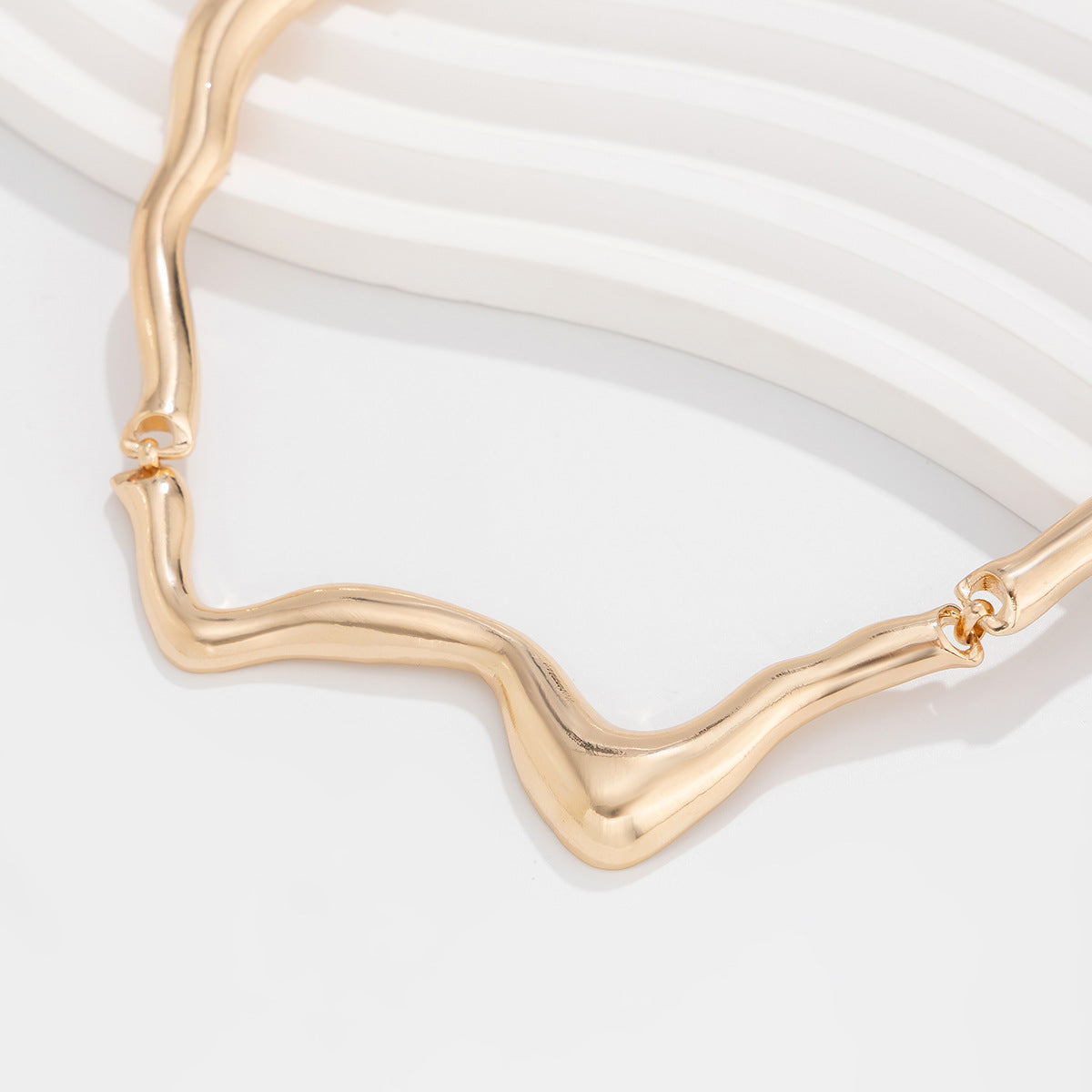 Irregular Wave Metal Necklace Alloy Choker Necklace